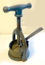 Spremiagrumi vintage ghisa usato  Viareggio