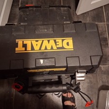 Dewalt dwe 4207 d'occasion  Bourg-lès-Valence