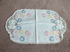 Lindo cachecol bordado feito à mão guardanapo off white 18x11 floral croche comprar usado  Enviando para Brazil
