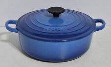 Horno holandés de hierro fundido Le Creuset 24 olla esmaltada azul cobalto 4,5 cuartos, usado segunda mano  Embacar hacia Argentina