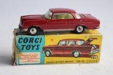 Corgi toys 230 d'occasion  Expédié en Belgium