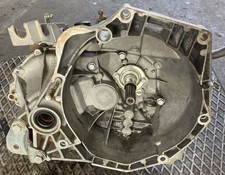 Cambio manuale marce usato  Putignano
