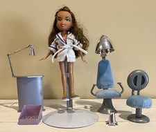 Boneca e acessórios 2003 MGA Bratz Stylin' Salon 'N' Spa FIANNA comprar usado  Enviando para Brazil