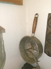 Antique sifter cakes. for sale  Hamilton