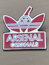 NOVO emblema de broche Arsenal, usado comprar usado  Enviando para Brazil