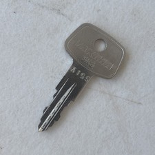 A155 yakima key for sale  Hood River