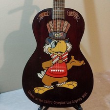 Guitarra lembrança olímpica de Los Angeles Sam The Eagle 1984 comprar usado  Enviando para Brazil