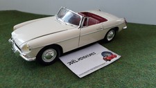 Mgb crème cabriolet d'occasion  Rochefort-Montagne