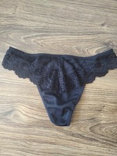 majtki  czarne stringi rozmiar xs na sprzedaż  PL