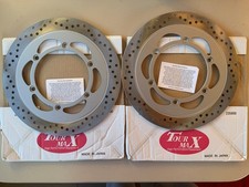 Coppia dischi freno usato Coppia dischi freno usato  Spedire a Italy