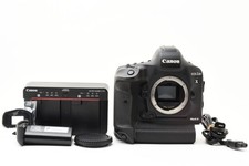 Canon fotocamera reflex usato  Spedire a Italy