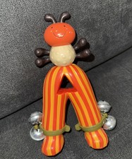 B. Brinquedos letra um inseto agitador musical brinquedo listrado jingle sinos 8” de altura comprar usado  Enviando para Brazil