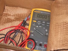 Fluke multimètre numérique d'occasion  Vitry-sur-Seine