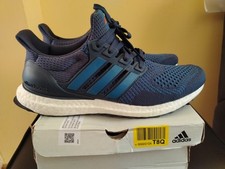 Scarpe sportive uomo usato  Monserrato