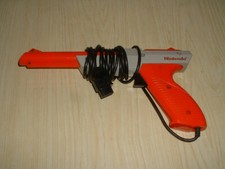 Pistolet zapper nintendo d'occasion  Livry-Gargan