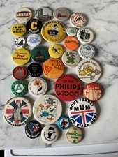 Vintage pin badges for sale  READING