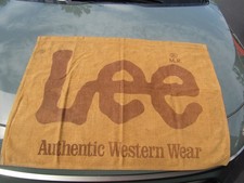 Banner de lona LEE's Vintage Store 24 x33" comprar usado  Enviando para Brazil