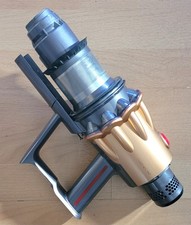 Dyson v12 defekt gebraucht kaufen Dyson v12 defekt gebraucht kaufen  Nachrodt-Wiblingwerde