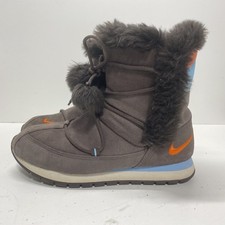Botas femininas Nike marrom camurça maciça tamanho 7.5 comprar usado  Enviando para Brazil
