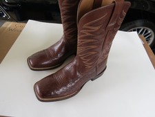 Ariat 9.5 square for sale  Santa Barbara