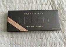 Nuova palette ombretti usato  Spedire a Italy