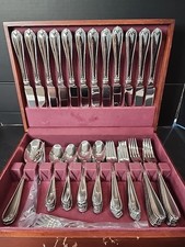 Conjunto de talheres 65 peças Lenox 18/10 serviço para 12 com utensílios de servir comprar usado  Enviando para Brazil
