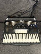 Accordion for sale  Hephzibah