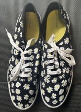 City sneaks women for sale  Houston