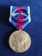 Médaille services militaires d'occasion  Champforgeuil