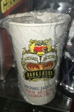 Michael Jackson Dangerous Tour Cup comprar usado  Enviando para Brazil