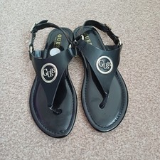 Guess 4.5 ladies for sale Guess 4.5 ladies for sale  BOGNOR REGIS