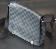 Sacoche louis vuitton d'occasion  Ifs