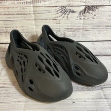 Tênis masculino ADIDAS Yeezy Foam Runner - Tamanho 10 comprar usado  Enviando para Brazil