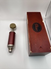 Microfones azuis Spark SL microfone condensador de estúdio grande - capa vermelha faltando comprar usado Microfones azuis Spark SL microfone condensador de estúdio grande - capa vermelha faltando comprar usado  Enviando para Brazil