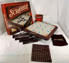 2001 deluxe scrabble d'occasion  Expédié en Belgium