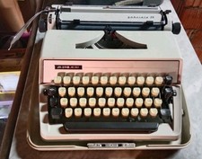 Macchina scrivere vintage usato  Omegna