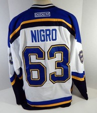 Usado, Camiseta branca usada em jogo St. Louis Blues Anthony Nigro #63 Traverse City DP12347 comprar usado  Enviando para Brazil
