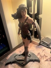 Collectibles wonder woman for sale  Enola