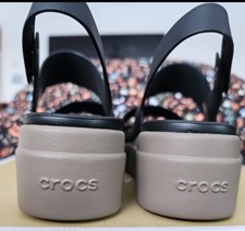 Sandálias Crocs comprar usado  Enviando para Brazil