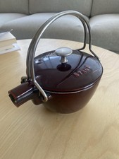 Staub tea kettle d'occasion  Expédié en Belgium