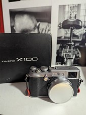 Fuji x100 usato  Lucca