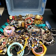 100 fashion bracelets for sale  Fort Wayne
