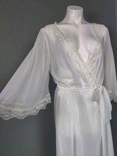 Vintage women peignoir d'occasion  Expédié en Belgium