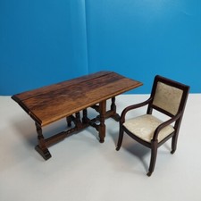 Mesa e cadeira dobráveis vintage de madeira para casa de bonecas com assento creme  comprar usado  Enviando para Brazil