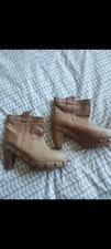 Tan two tone for sale  NEWCASTLE