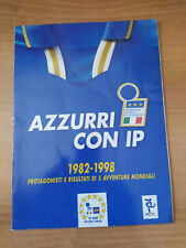 Azzurri con calcio usato  Italia
