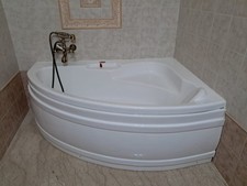 Vasca bagno angolare usato  Casteltermini