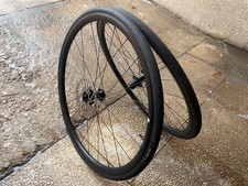 Conjunto de rodas 700C x 25 GIANT ROAD disco sem câmara 12 velocidades, usado comprar usado Conjunto de rodas 700C x 25 GIANT ROAD disco sem câmara 12 velocidades, usado comprar usado  Enviando para Brazil