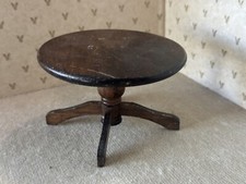 Mesa de jantar com pedestal redonda de nogueira escura para casa de bonecas  comprar usado  Enviando para Brazil