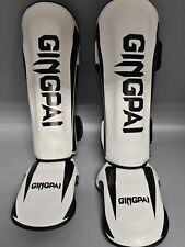 NOVO GINGPAI Muay Thai/MMA Caneleira/Leg Guards Tamanho MÉDIO KICKBOXING ACOLCHOADO Branco , usado comprar usado  Enviando para Brazil